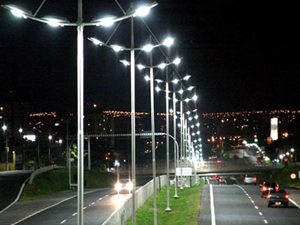 Nova regulamentação facilita acesso de municípios a recursos para modernização de iluminação pública