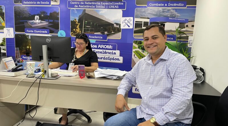 Prefeito Wesley se reúne com equipe técnica da AROM para viabilizar projetos para Chupinguaia