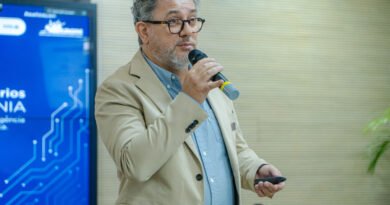 Palestras de alto nível marcam Encontro de Prefeitos e Prefeitas promovido pela AROM