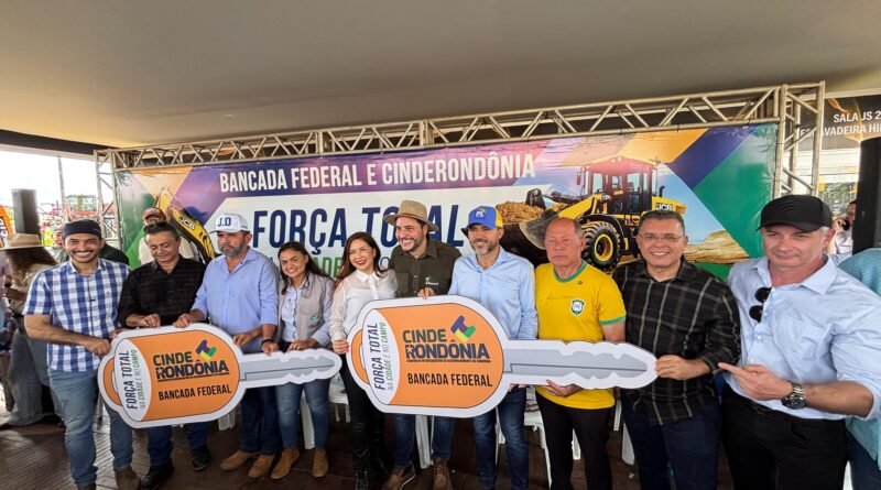 AROM acompanha entrega de maquinário do CINDERONDÔNIA durante a Rondônia Rural Show