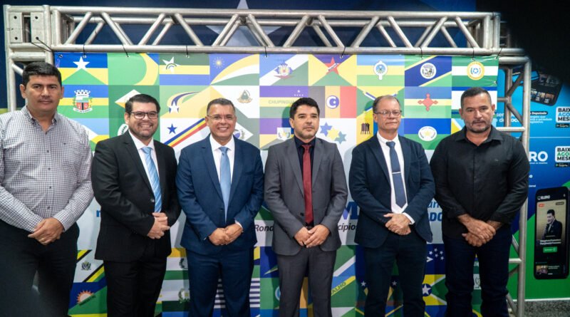 Nova diretoria da AROM toma posse e reafirma compromisso com o fortalecimento dos municípios rondonienses